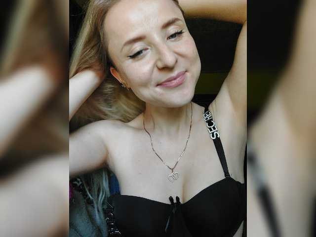 Скріншоти передачі blonde-kisses