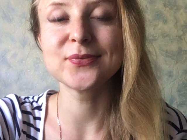 Скріншоти передачі blonde-kisses