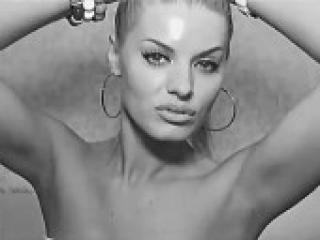 Еротичний відеочат blondiestar