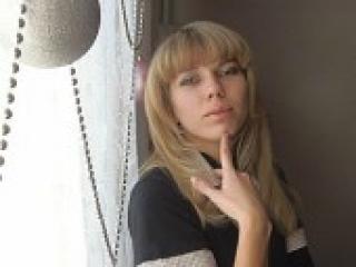 Еротичний відеочат blondlora