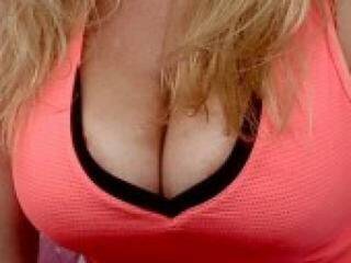 Еротичний відеочат blondoline