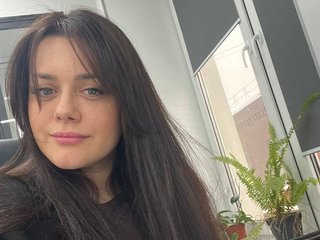 Еротичний відеочат BloomWithMarry