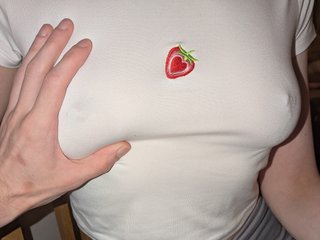 Еротичний відеочат Almond_milk