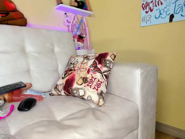 Скріншоти передачі tiny-cora