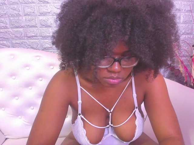 Фотографії BonnieRoss SQUIRT / CONTROL ME / LUSH ON / Give me a pleassure to squirt and all your face !! #ebony #latina #bigboobs #18 412