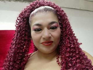 Еротичний відеочат BrianaSquirt