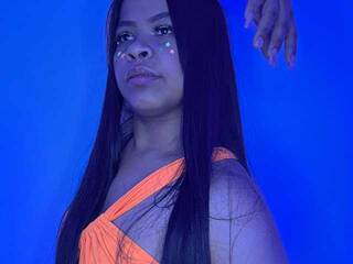 Еротичний відеочат BrillithAdams