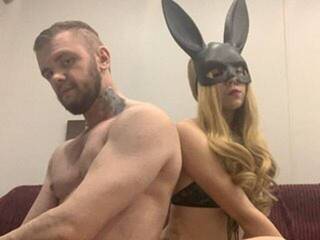 Еротичний відеочат bunny-hunter