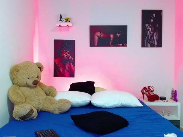 Скріншоти передачі BunnyCox