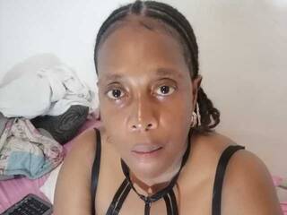 Еротичний відеочат Bustylove27