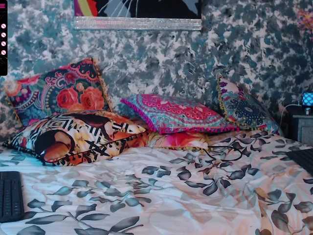 Скріншоти передачі caitlin-gomez