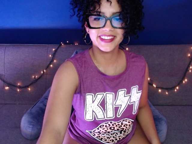Фотографії CamilaLora Time to fuck my holes ♦ At goal 399 dp with fingers ♥ #spit #bush #bigpussylips #glasses #dp