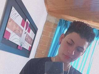 Еротичний відеочат camilotomboy18