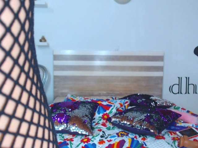 Скріншоти передачі candy-issa