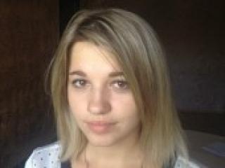 Еротичний відеочат caressme