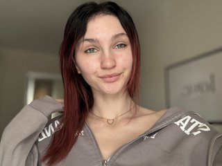 Еротичний відеочат CarmelinaDesire