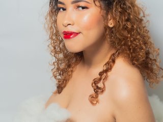 Еротичний відеочат carol-cruz