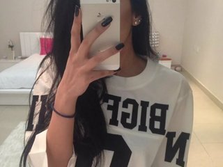 Еротичний відеочат Caroline-Kitty