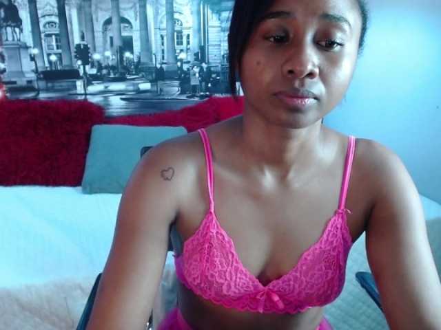 Скріншоти передачі CarolinnHub