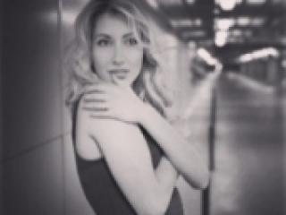 Еротичний відеочат carriejones