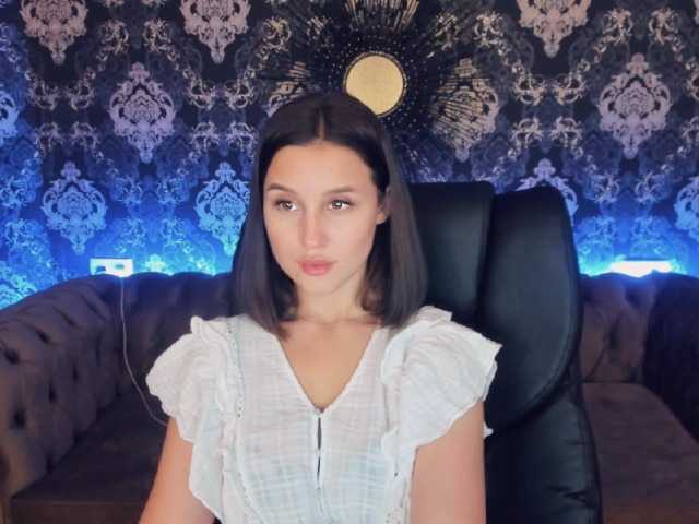 Скріншоти передачі ChanelCollins