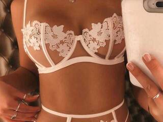 Еротичний відеочат charlott-knox