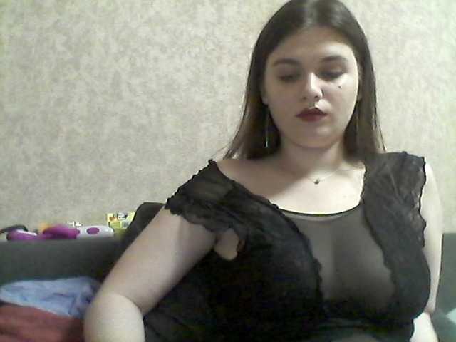 Скріншоти передачі CherryLaNude