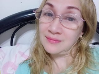 Еротичний відеочат cherrywhite03