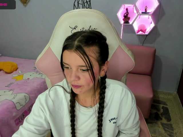 Фотографії chicabooom Welcome guys! #lovense #makemevibe #anal #teen