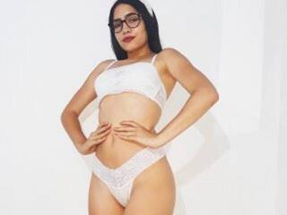 Еротичний відеочат chicalatinad