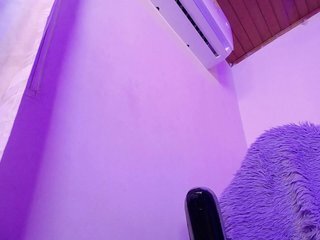 Еротичний відеочат chloe-tgn