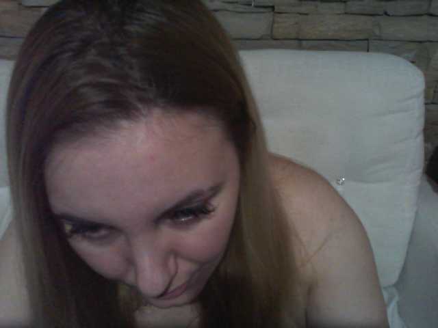 Скріншоти передачі ChristinaHotX