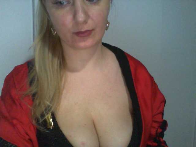 Скріншоти передачі ChristinaHotX