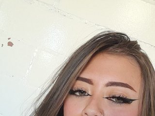 Еротичний відеочат cora-tay