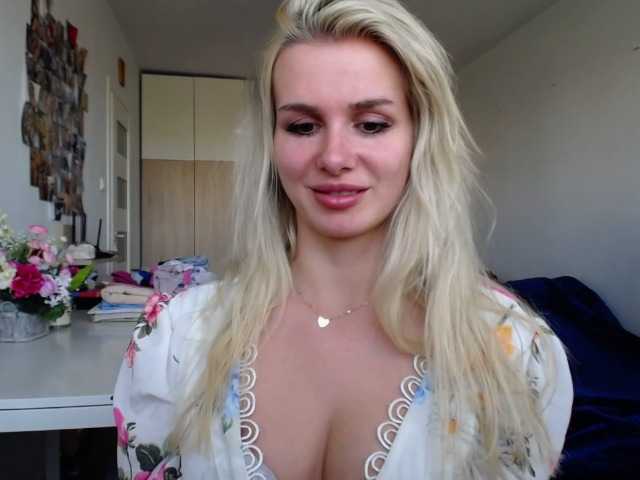 Скріншоти передачі Cornelia22hot