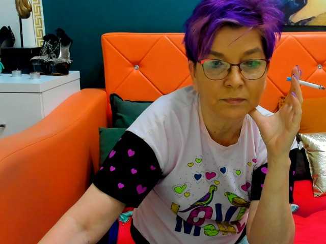 Скріншоти передачі cornycamelia