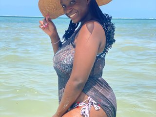 Еротичний відеочат Creamybre