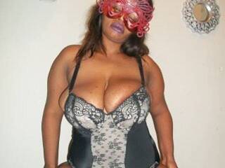 Еротичний відеочат CallyCaliente