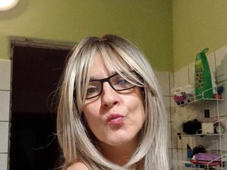 Еротичний відеочат csinilora00