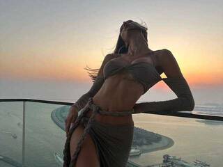 Еротичний відеочат Cum4Lydia