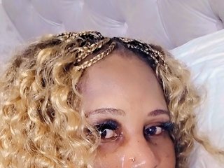 Еротичний відеочат Curvybae