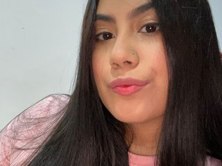 Еротичний відеочат curvybuffgirl