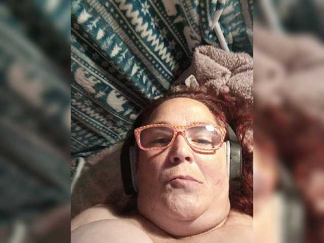 Скріншоти передачі CurvyMeg