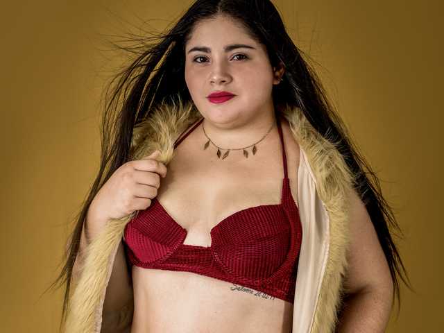 Фото профілю CurvyPrincess