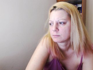 Фотографії BeautyMilf Hello, welcome to my room ! join private, let's meet better and have fun!