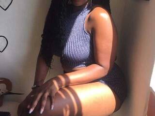 Еротичний відеочат Cyntia-cossio