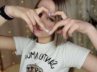 Еротичний відеочат CyrilaPuff