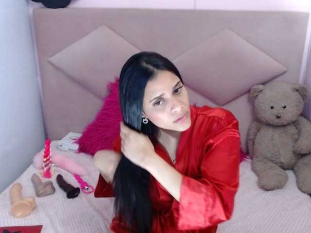 Фотографії DacotaJhonson #My love is connected babys welcome to all my galanes to my room thanks for visiting me :love :fuck_tits