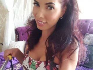 Еротичний відеочат dalynnda25