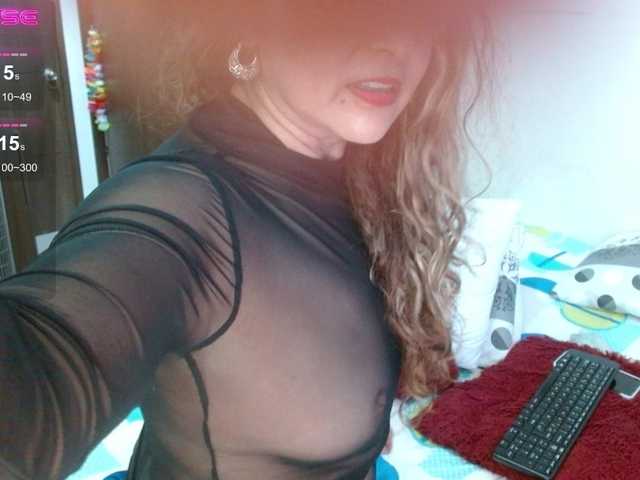 Фотографії DannyXXXmom Hola chicos me gustan los hombres divertidos y con buen sentido del humor, donde pueda conectar y poder pasar un momento espectacular juntos.. sin tantas preguntas y mas accionHello guys, I like funny men with a good sense of humor,